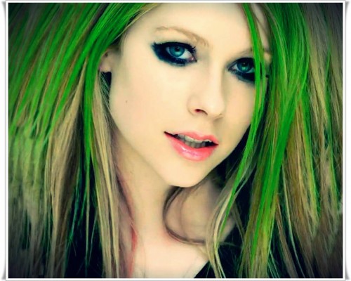Hair Chalking Avril Lavigne