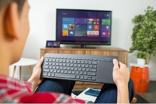 Microsoft lanza un teclado que puedes usar con el televisor